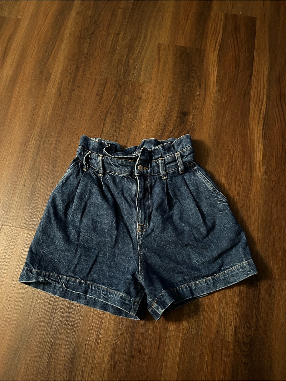 Zara Denim Paperbag Pleated Jean Shorts  Size 2